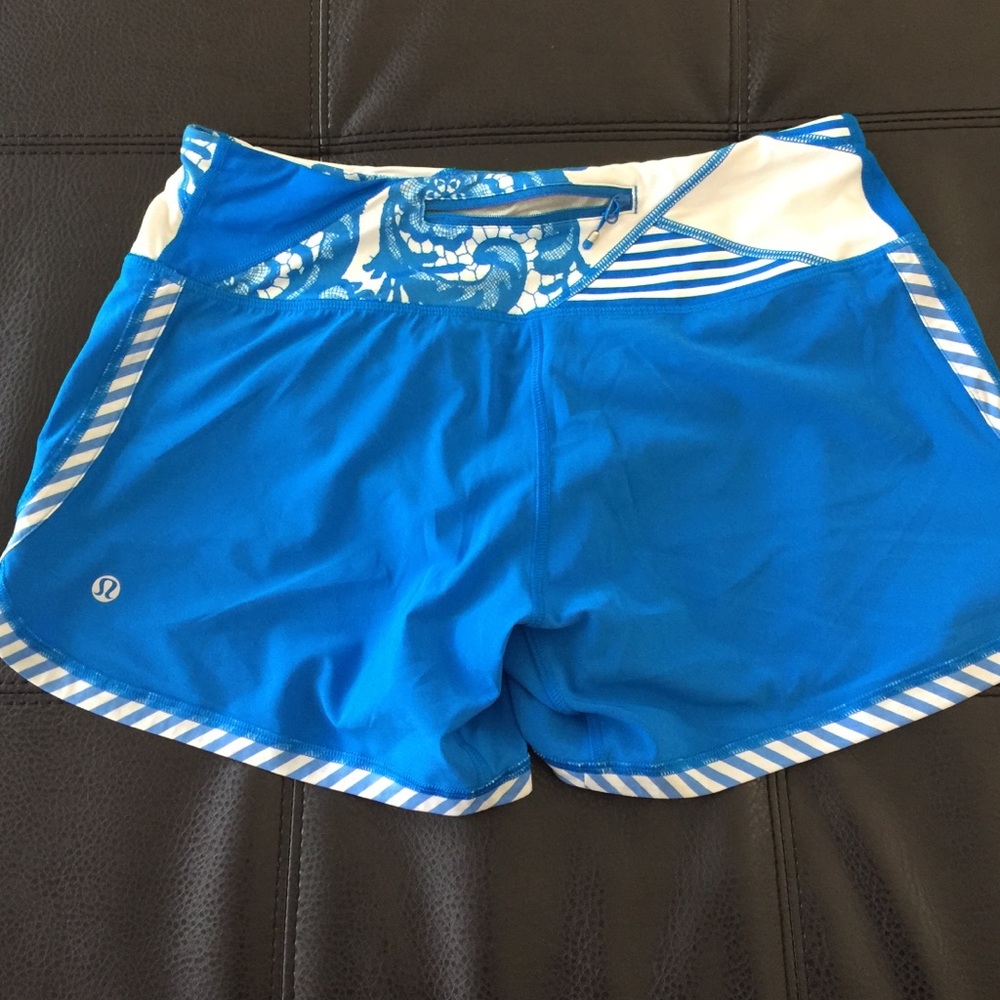 Lululemon shorts size 6